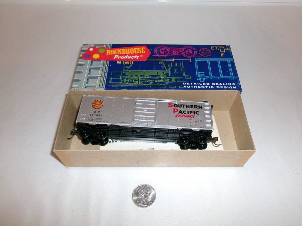 Roundhouse Blue Box 1071 HO Scale 40' Box Car Kit, Southern Pacific #163043 2