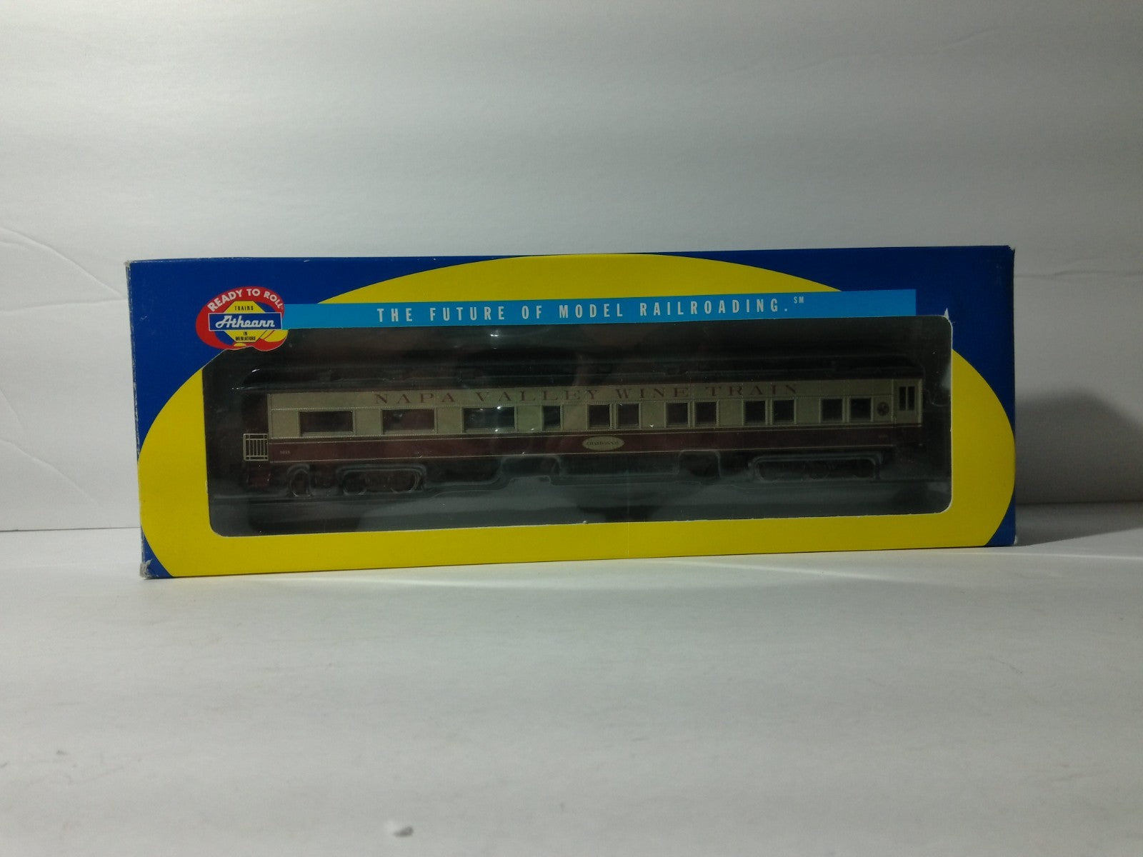 Athearn 8505 HO Scale Napa Valley Observation Car Chardonnay #10182