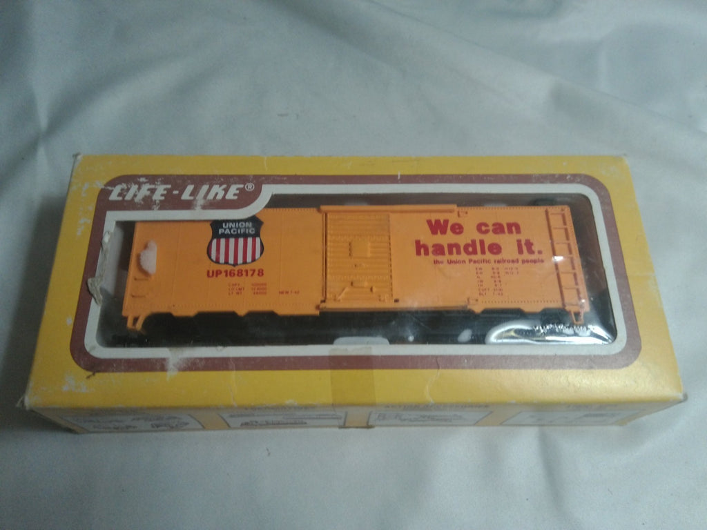 Life-Like HO Scale Union Pacific 40' Boxcar UP 168178 Boxed1