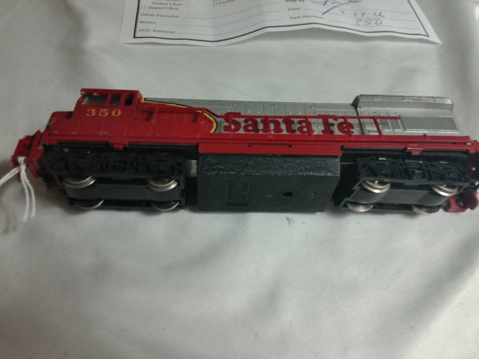 Bachmann HO Scale Santa Fe ATSF Diesel #350 RUNS - READ (No Box)3