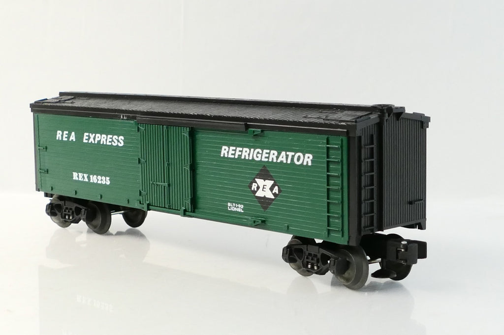 Lionel 16235 O Scale Railway Express Agency Reefer Rolling Stock6