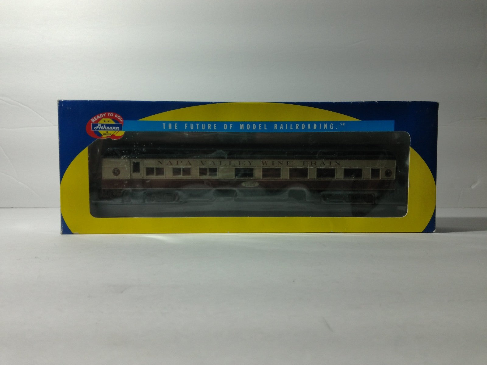 Athearn 85103 HO Scale Napa Valley RR Diner Car Gourmet Express #11002