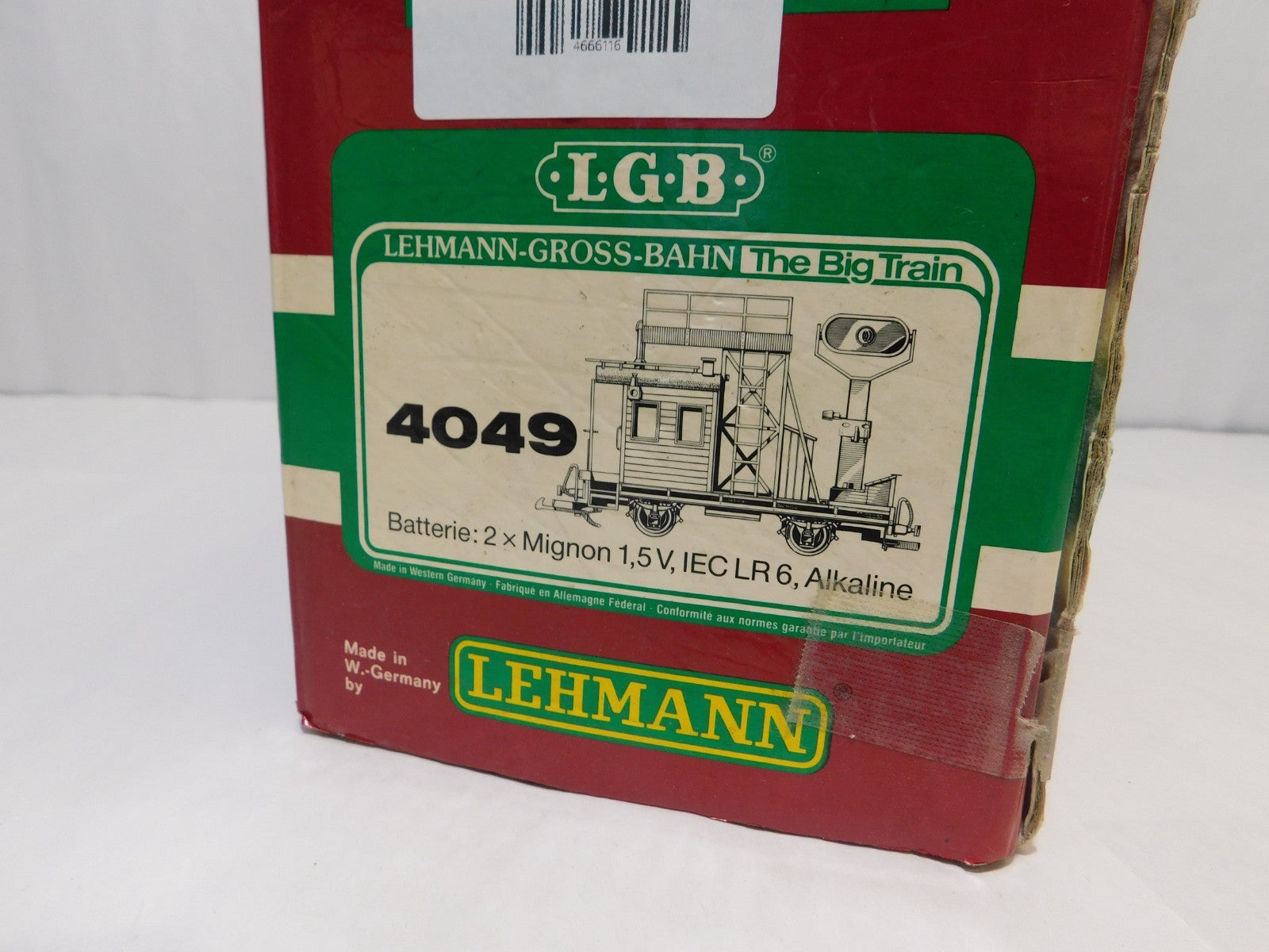 LGB 4049 G Scale Operating Searchlight Car w/ Metal Wheels2