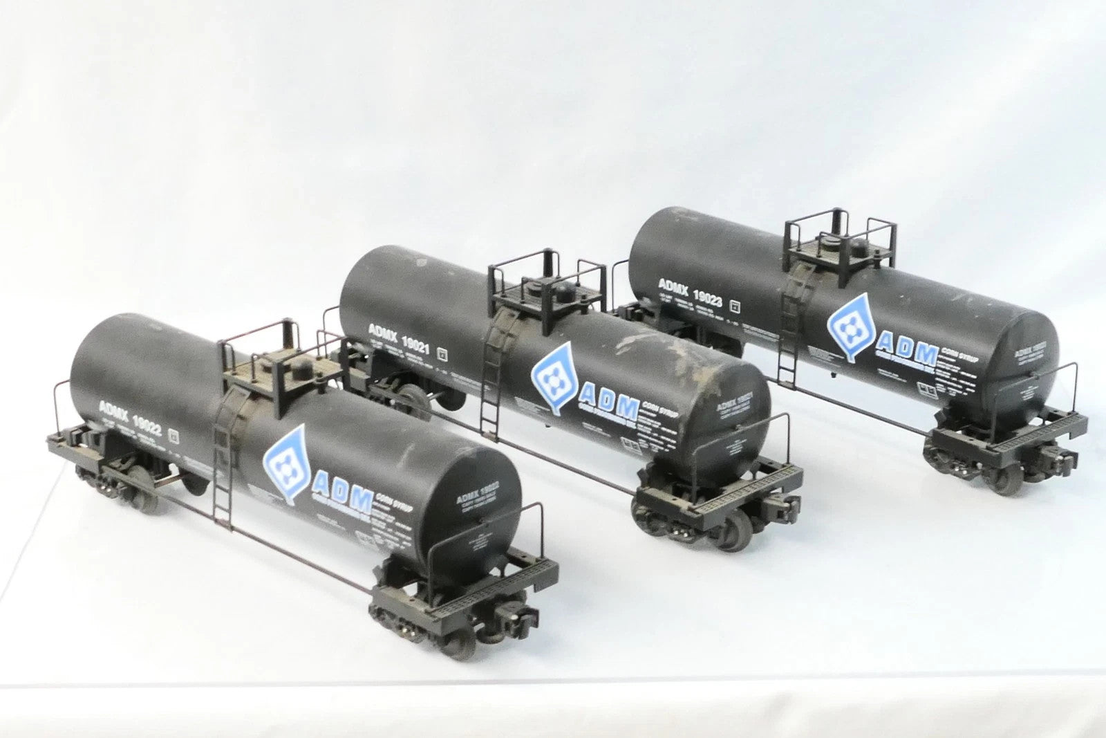 Lionel O Gauge ADM Unibody Tank Car 3-Pack - Used W/Box - #19021 #19022 #190230