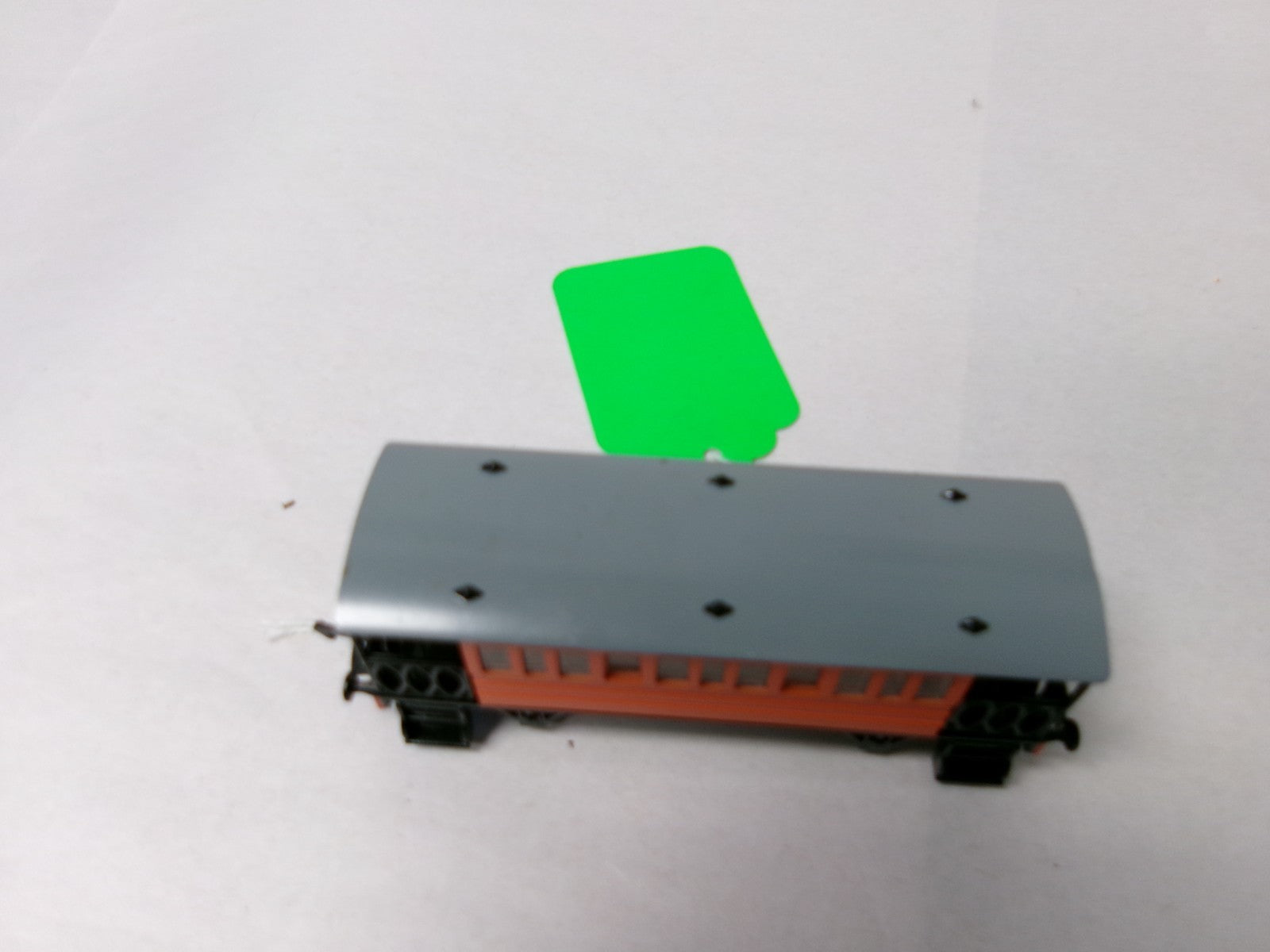 HO Scale Bachmann Deluxe Henrietta Coach Thomas & Friends #77028 Rolling Stock6