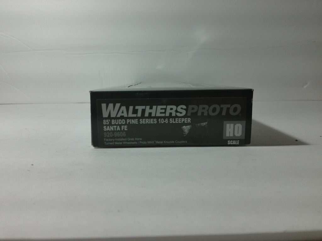 Walthers 920-9606 HO Scale 85' Budd Pine Series 10-6 Sleeper Santa Fe3