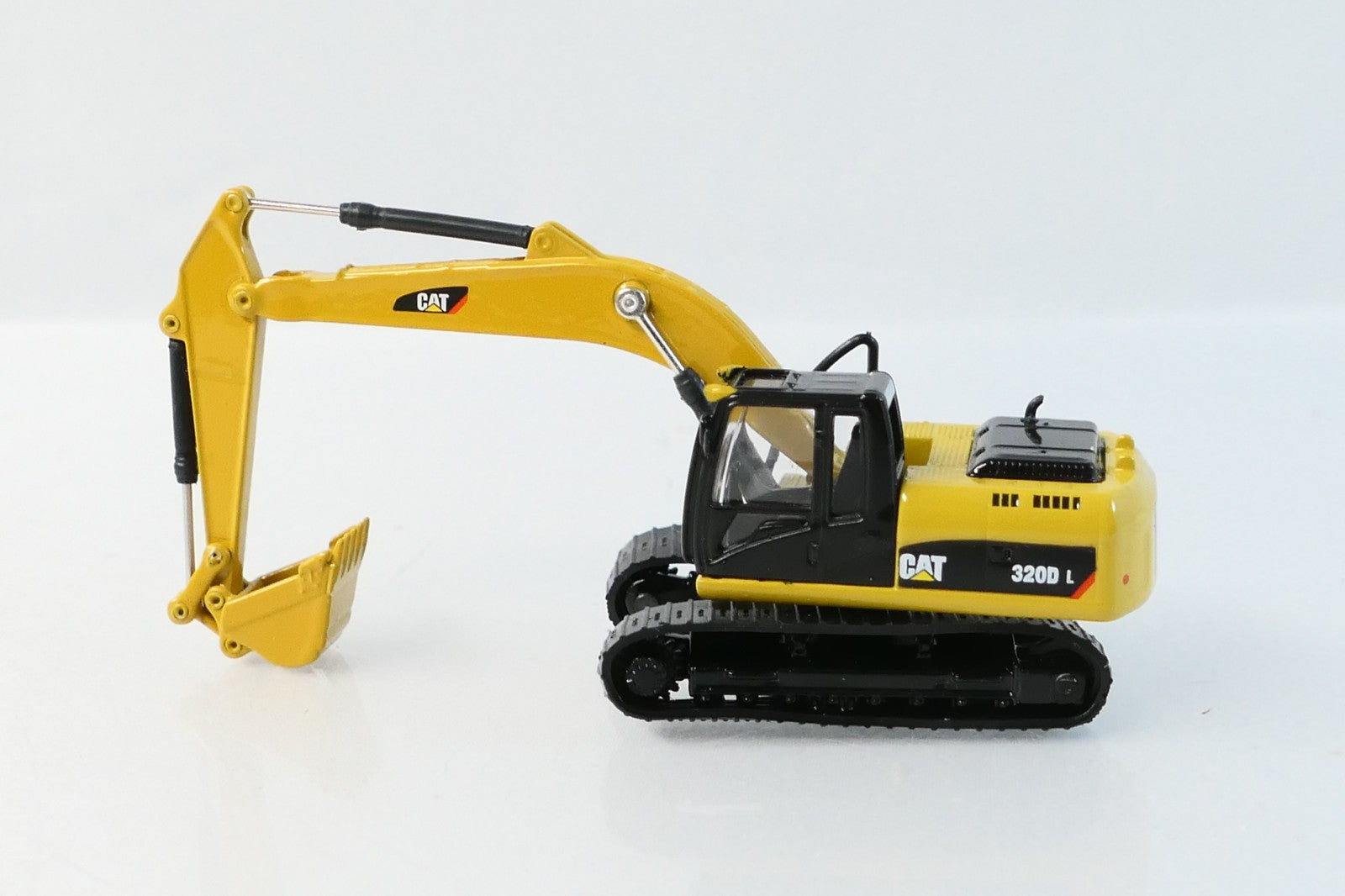 Norset 55232 HO Scale Vehicle 320d Cat Excavator3