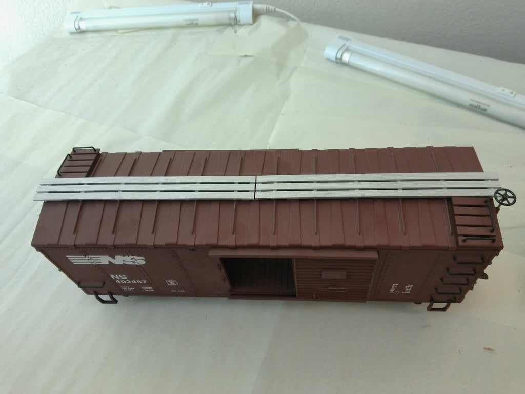 USA Trains R19103A G Scale Steel Box Car Norfolk Southern #4024674