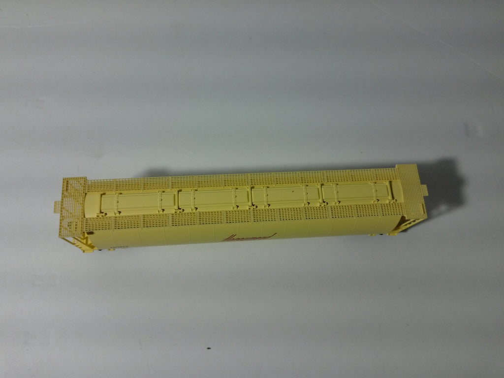 Walthers 910-7896 HO Scale Cylindrical Hopper Honeymead #10124