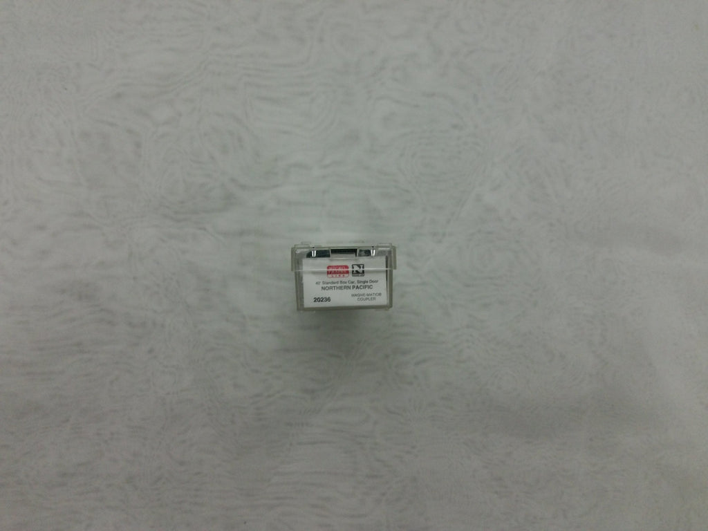 Micro Trains 20236 N Scale Box Car Northern Pacific 2