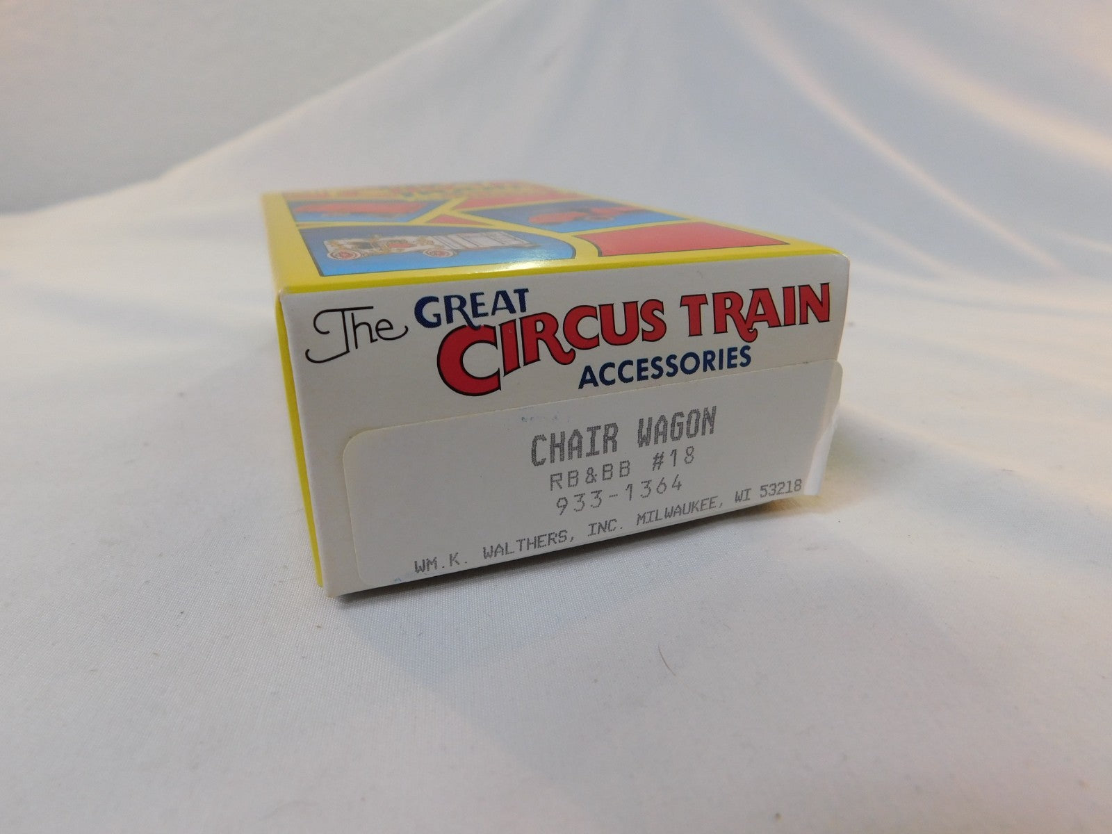 Walthers 933-1364 The Great Circus Train HO Chair Wagon RB&BB #181