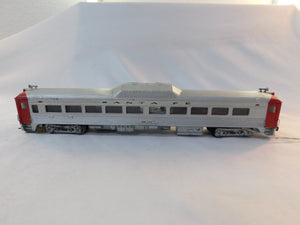 Athearn DC-191 HO Scale Locomotive, Santa Fe Coach
