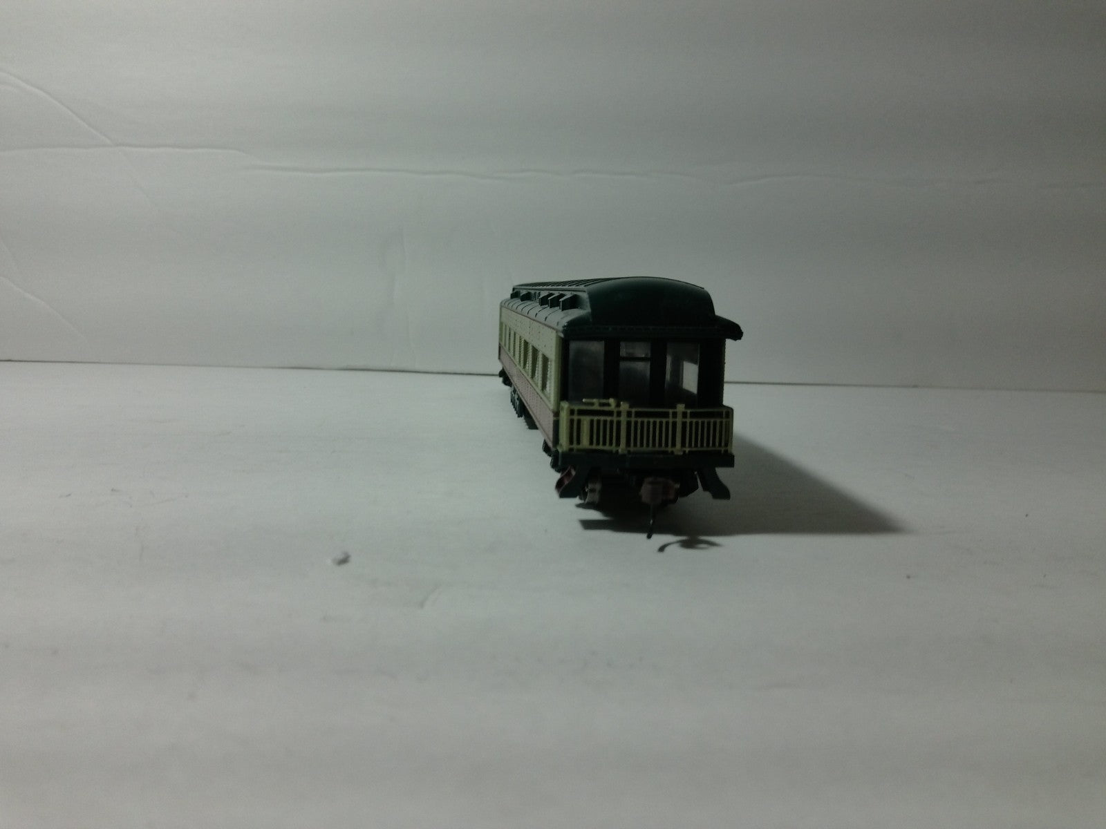 Athearn 8505 HO Scale Napa Valley Observation Car Chardonnay #10185