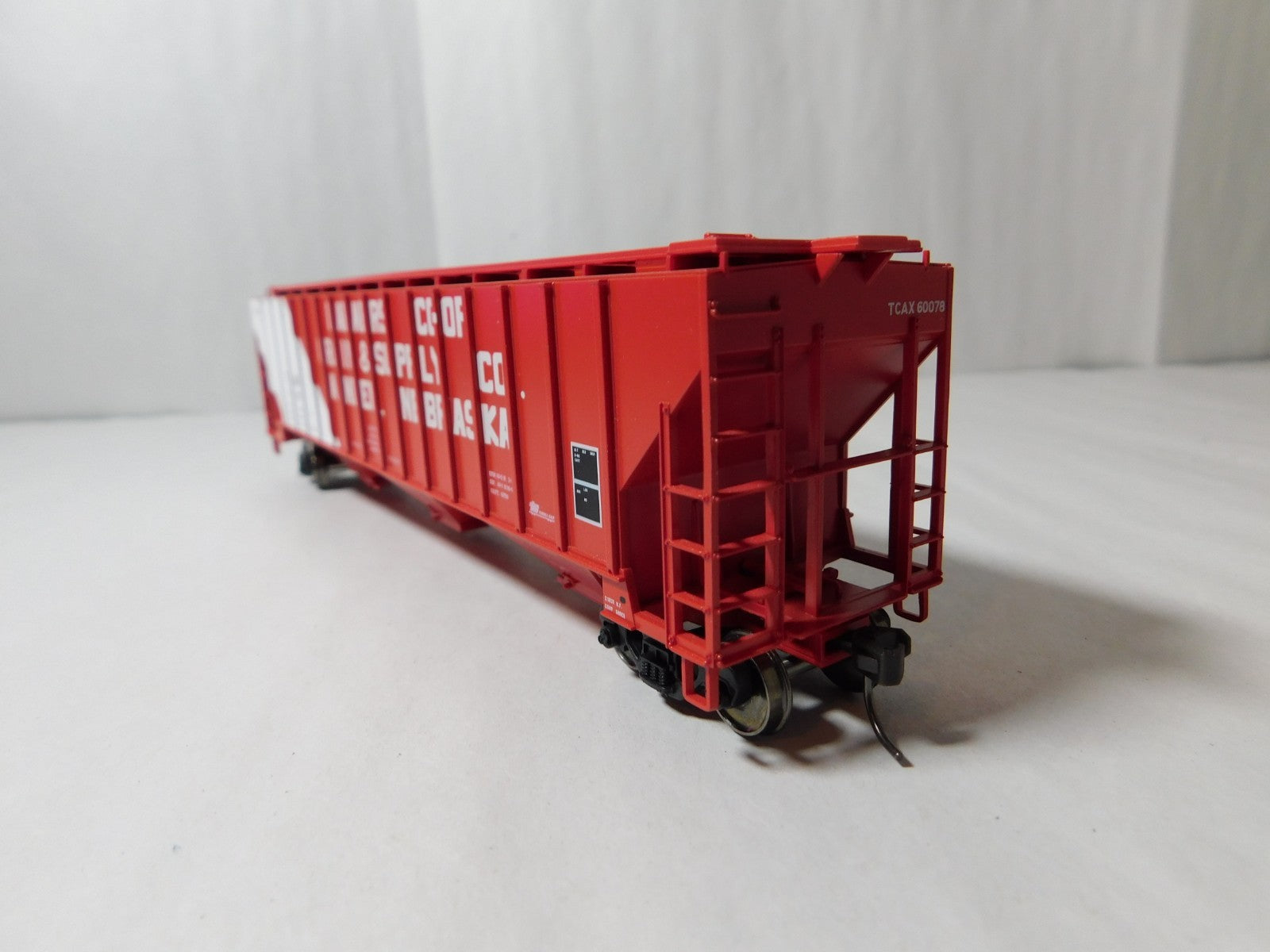 Atlas 20-006-652 HO Scale Thrall 4750 Covered Hopper, TCAX #600784