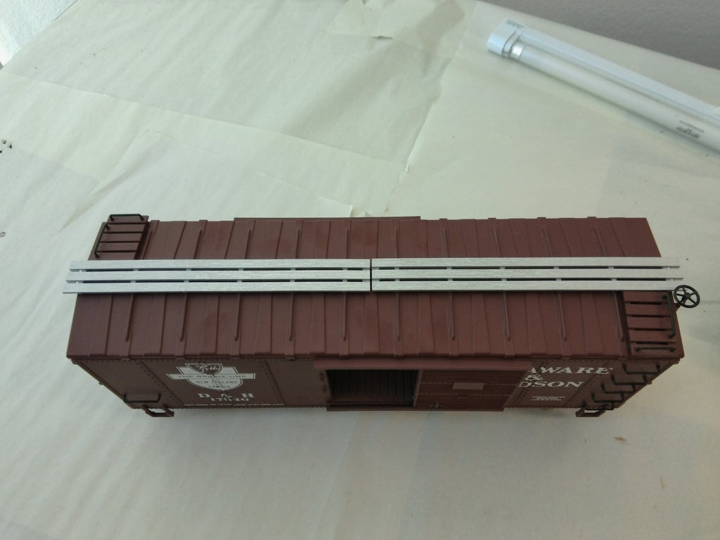 USA Trains R19107B G Scale Steel Box Car Delaware & Hudson #179464