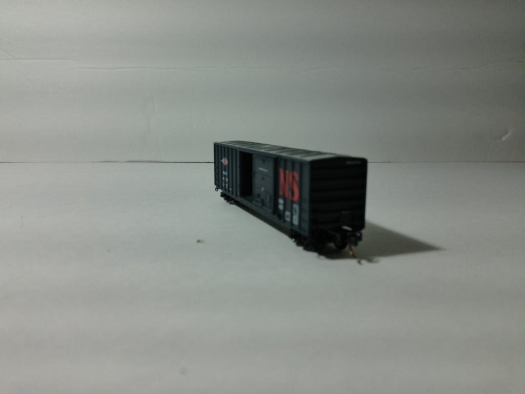 Micro Trains 25410 N Scale MNS #49754 Boxcar5