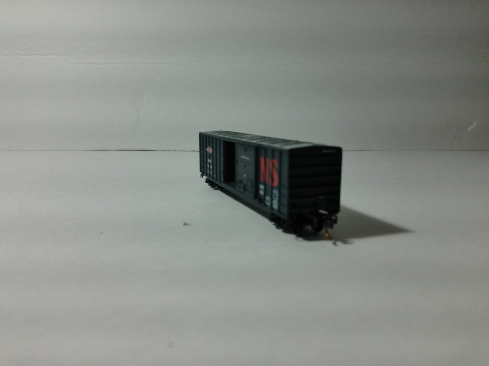 Micro Trains 25410 N Scale MNS #49754 Boxcar5