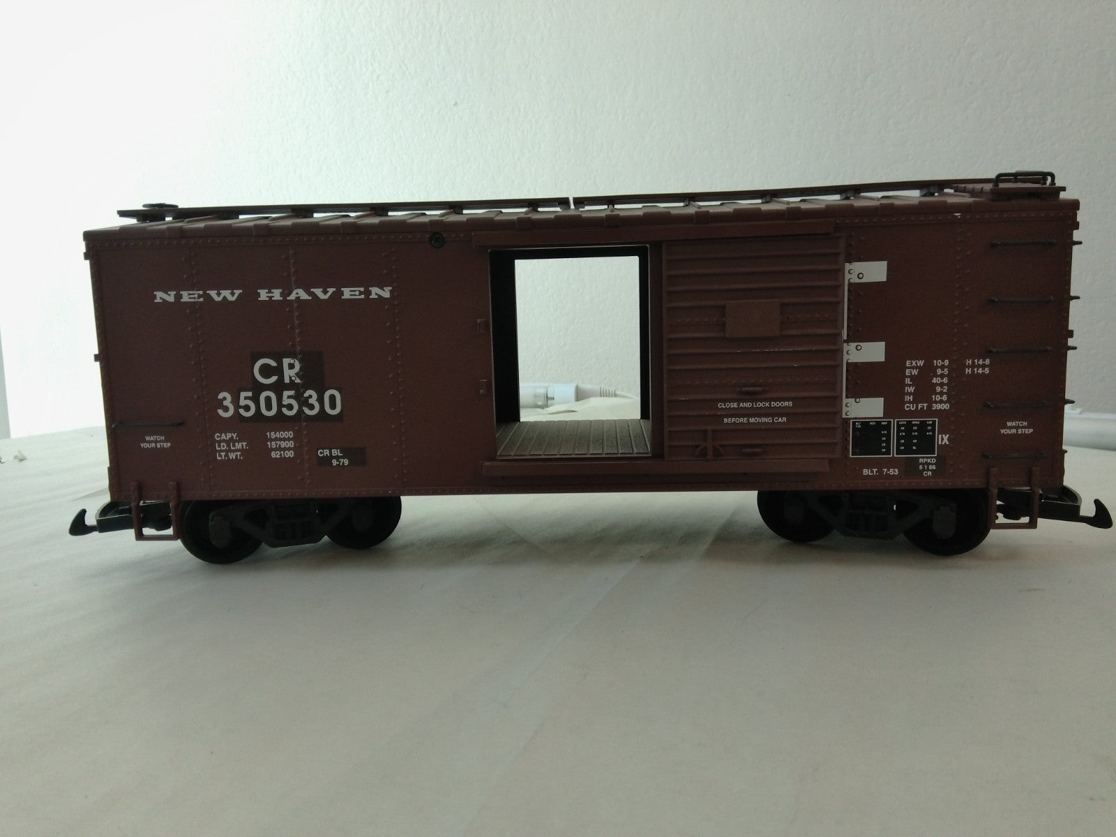 USA Trains R19090D G Scale Steel Box Car CR/NH #3505301