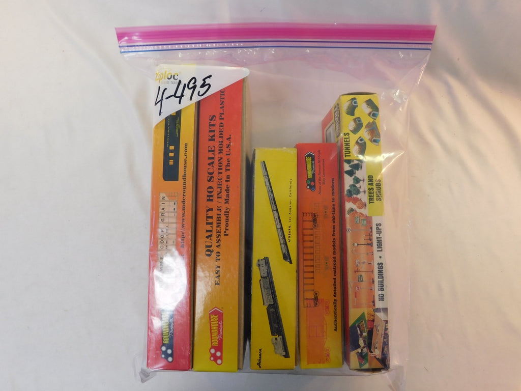 Athearn, Roundhouse, Life Like Trains Lot# 4 495, 5 Pieces1