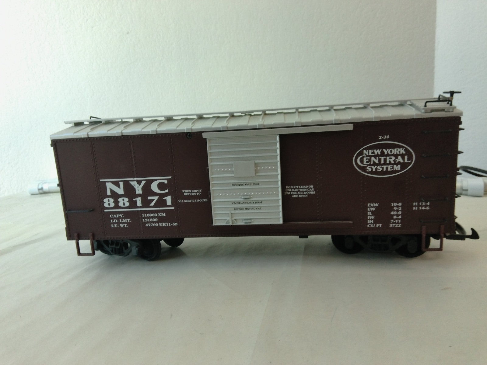 USA Trains R19054D G Scale Steel Box Car New York Central #881711