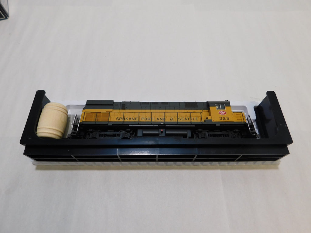 Atlas 10-002-568 HO Scale C425 Phase 2 Locomotive, DCC+Sound, SP&S #3257