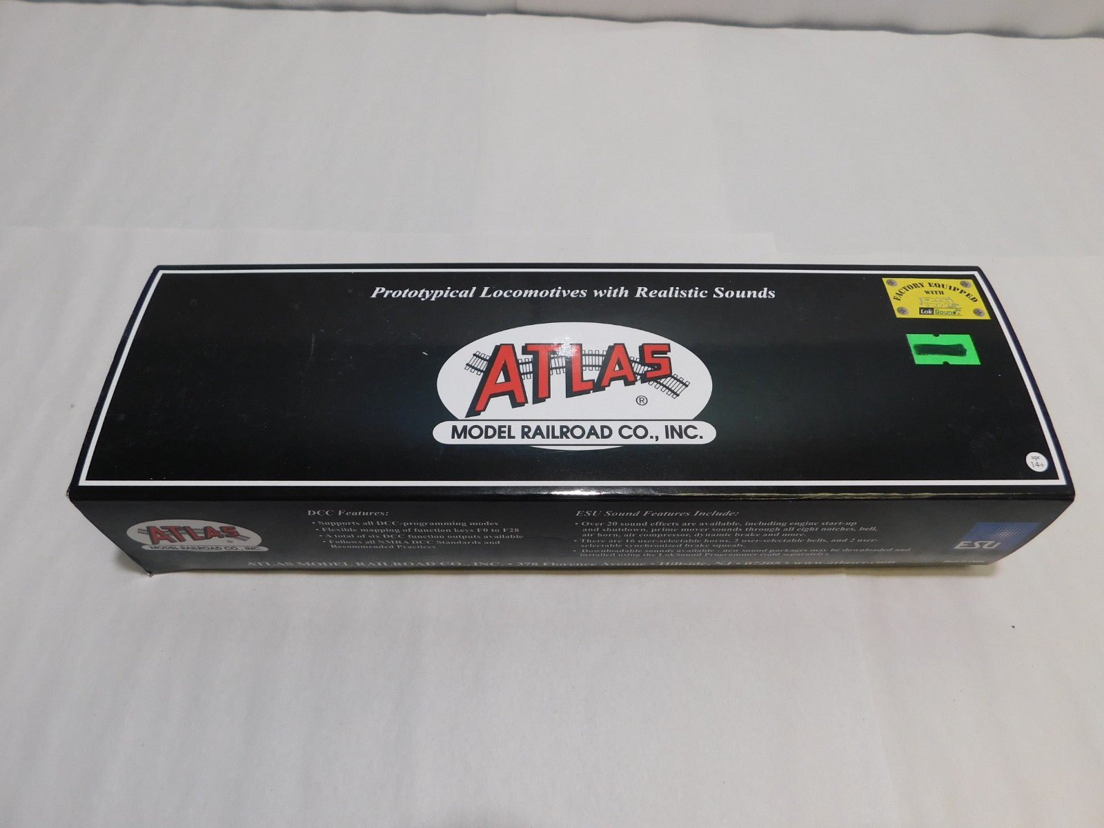 Atlas 10-004-038 HO Scale GP40 Diesel Locomotive, DCC+Sound, Santa Fe #29641
