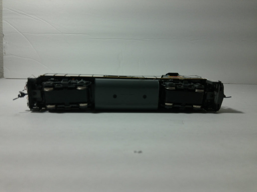 Walthers 920-41815 HO Scale EMD GP60 Locomotive, Sound&DCC UP #19657