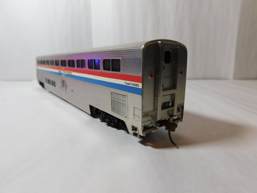 PFM Samhongsa PH III C HO Scale Amtrak Superliner, Coach #34063 BRASS2