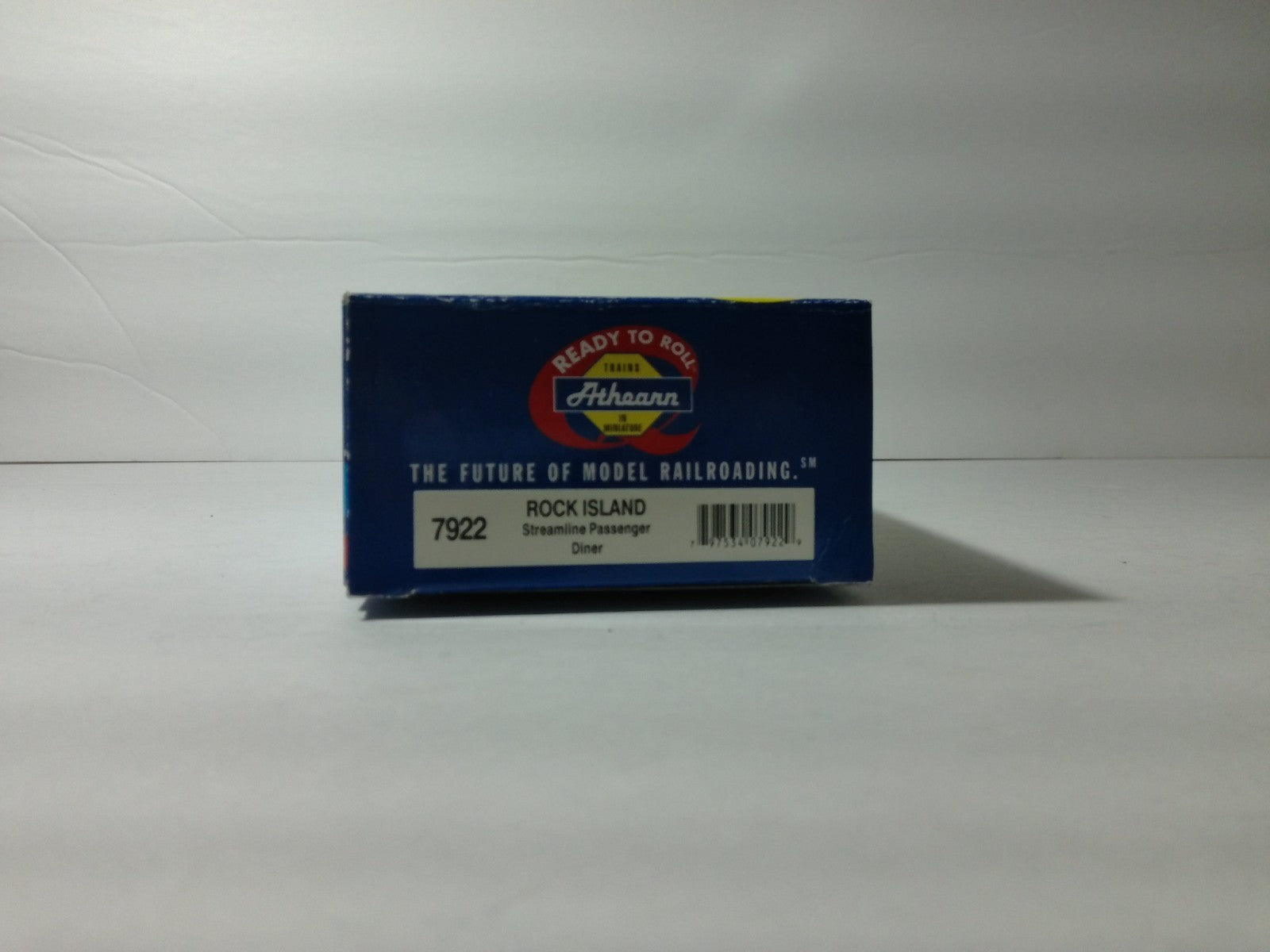Athearn 7922 HO Scale Rock Island Streamline Passenger Diner3