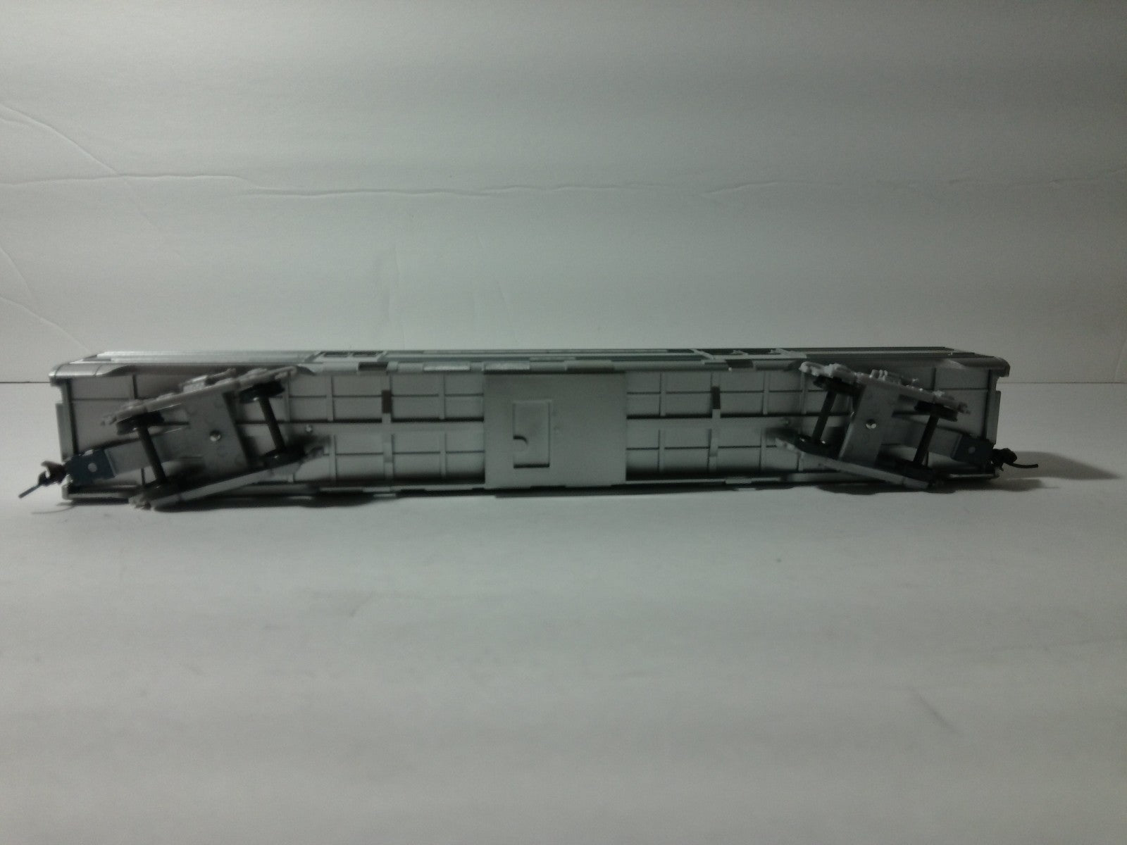 Athearn 7924 HO Scale Rock Island Streamline Passenger Coach #3017