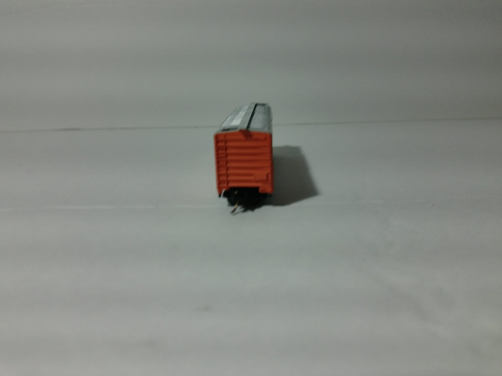 Micro Trains 70070 N Scale Reefer Santa Fe #1707 4
