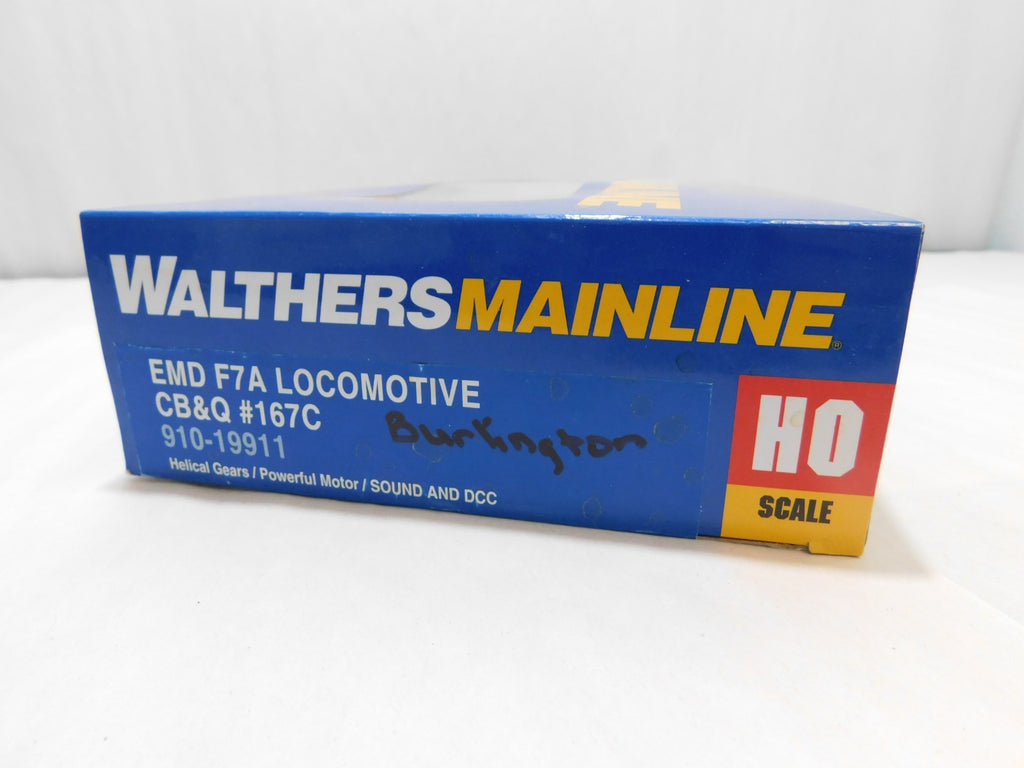 Walthers 910-19911 HO Scale EMD F7A Diesel Locomotive, DCC+Sound, CB&Q #167C2