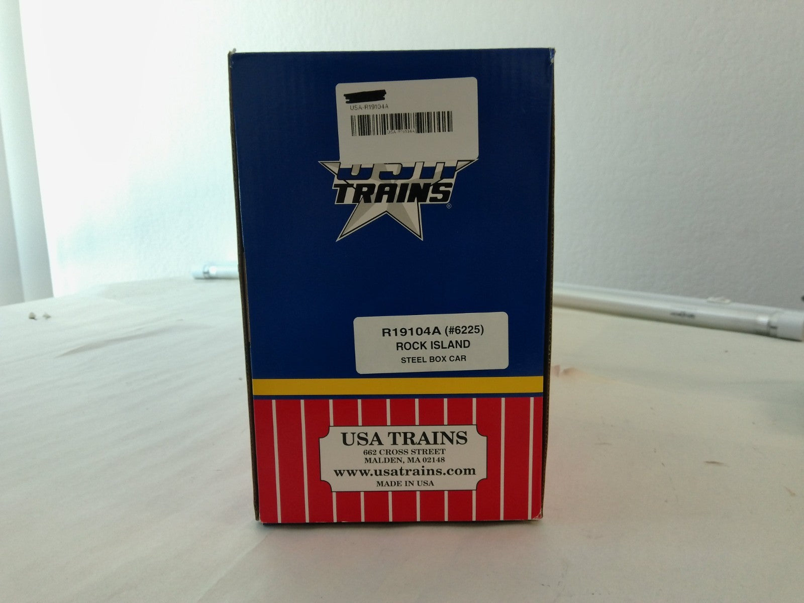 USA Trains R19104A G Scale Steel Box Car Rock Island #62253