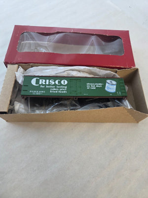 Branchline Trains #13723 HO Scale 40' Wood Reefer "Crisco P.G.R.X. 4061" Kit