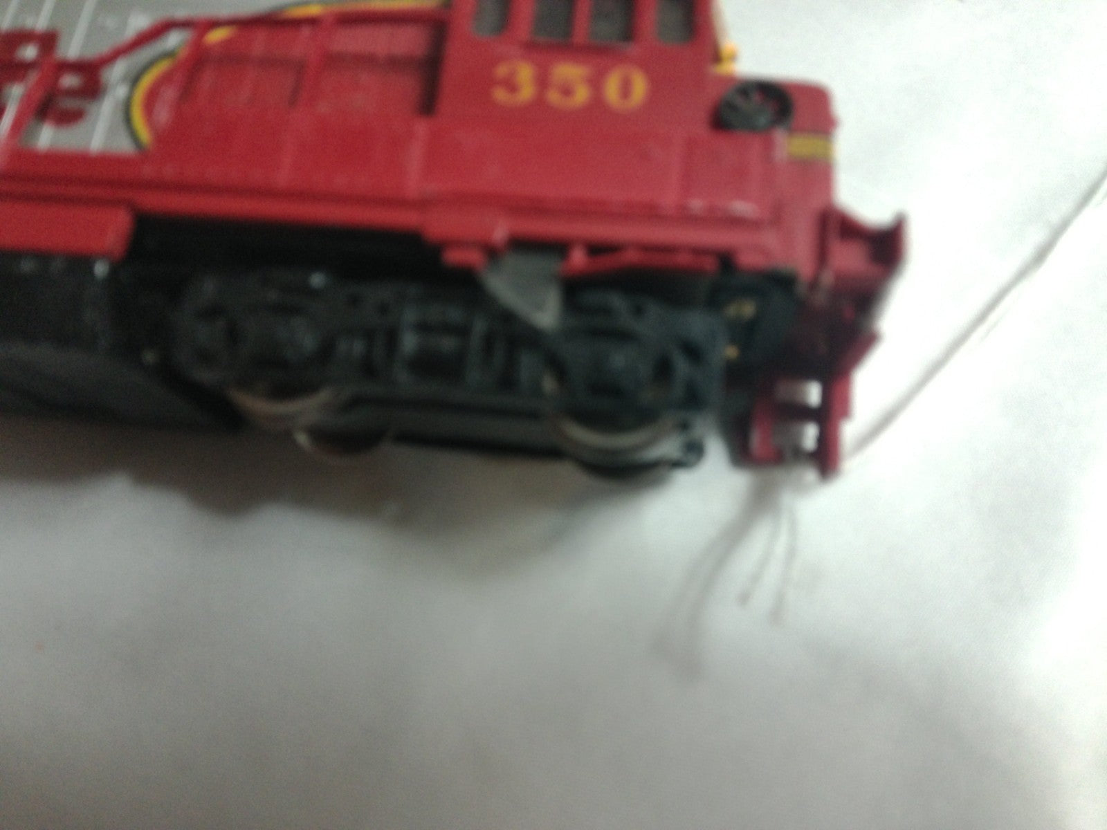 Bachmann HO Scale Santa Fe ATSF Diesel #350 RUNS - READ (No Box)1