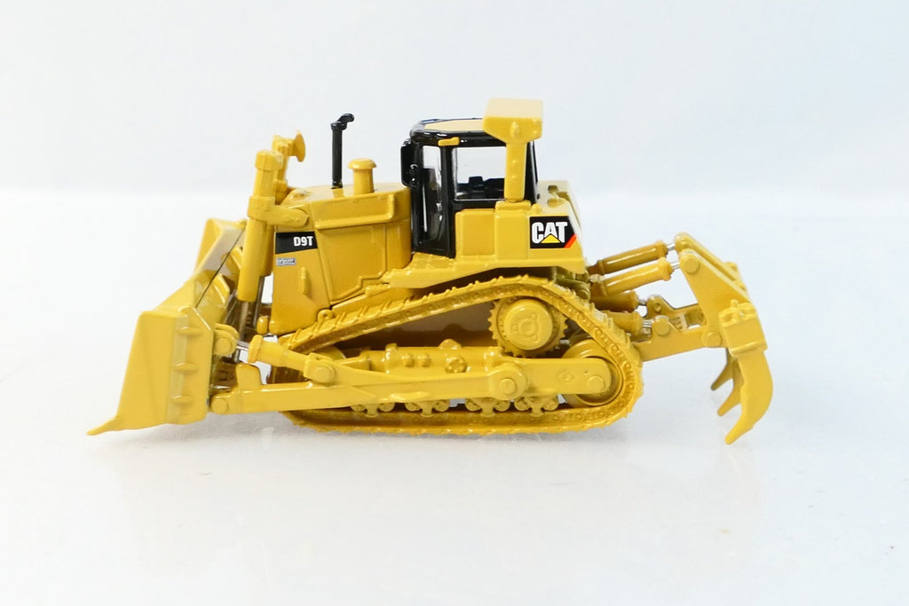 Norset 55209 HO Scale Vehicle D9T Cat Dozer3