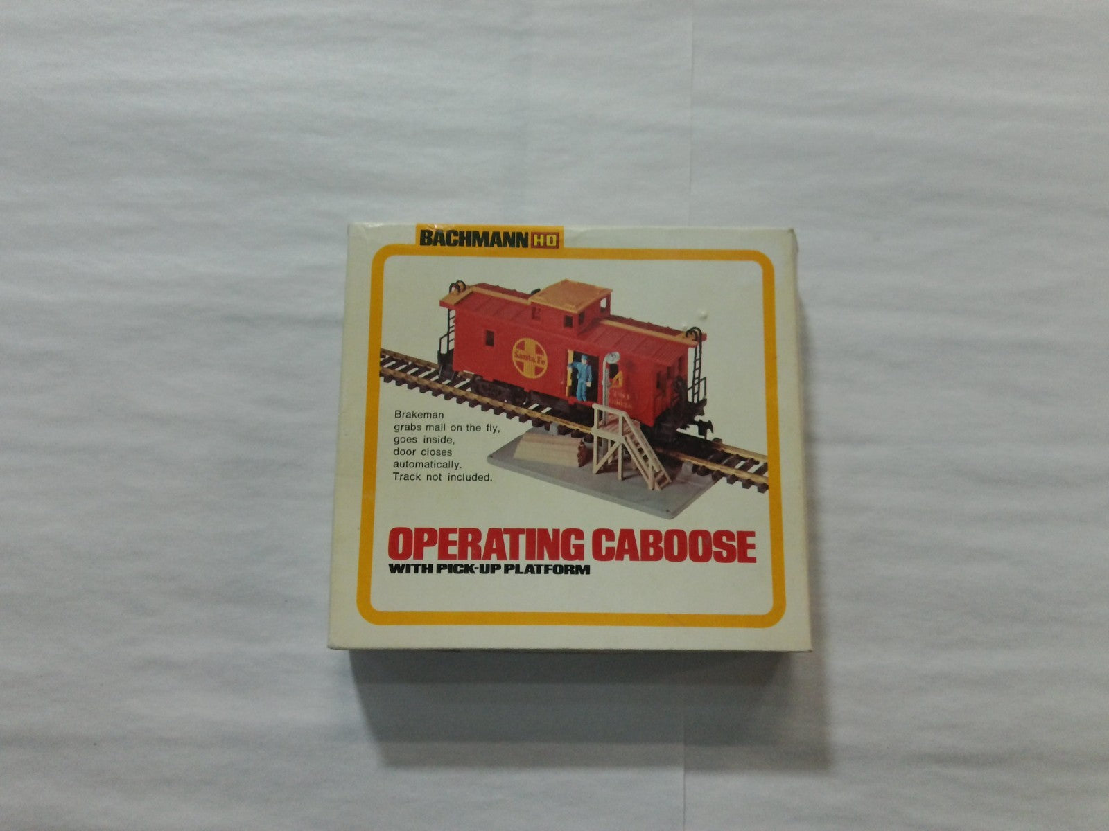Bachmann 1428 HO Scale Operating Caboose With Pick Up Platform0