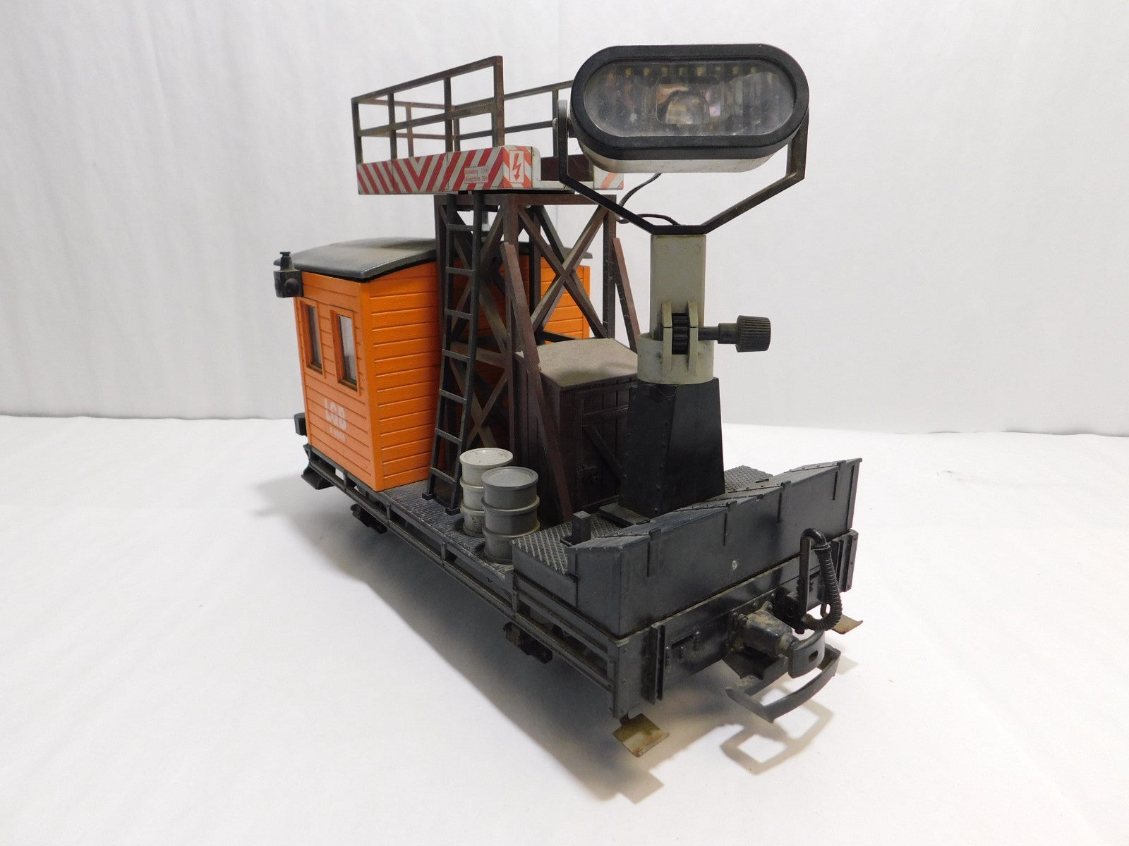LGB 4049 G Scale Operating Searchlight Car w/ Metal Wheels4