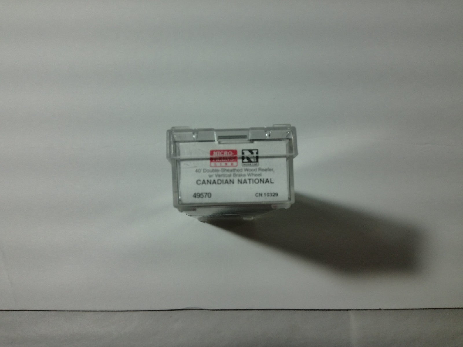 Micro Trains 49570 N Scale Boxcar Canadian National #10329 2