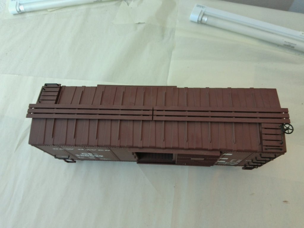 USA Trains R19090C G Scale Street Box Car CR/NH #3505294