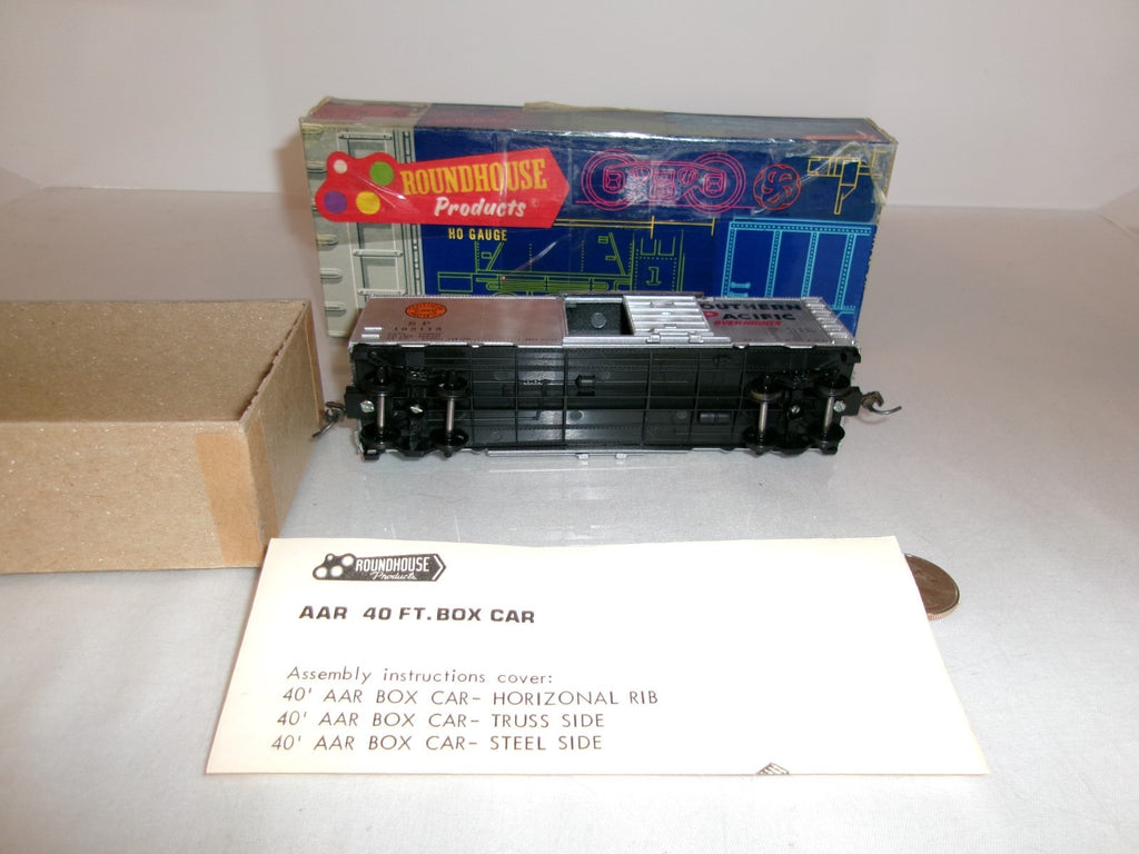  Roundhouse Blue Box 1071 HO Scale 40' Box Car Kit, Southern Pacific #1631152