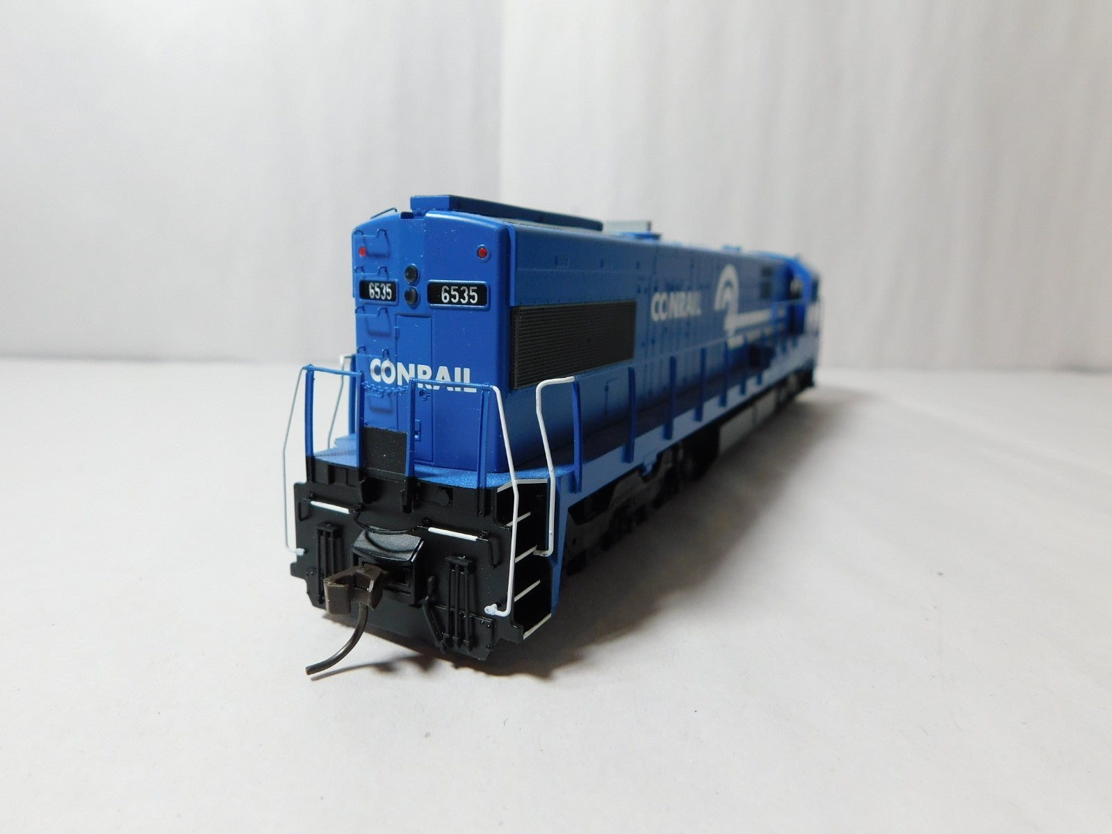 Atlas 10-003-926 HO Scale U30C Diesel Locomotive, DCC+Sound, Conrail #66355
