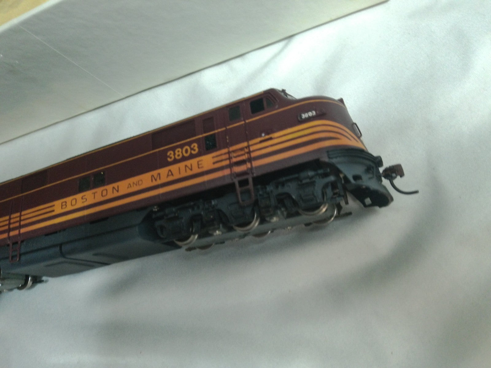 HO Scale Sunset Models Boston and Maine EMD E7 A-Unit Brass DC Locomotive4
