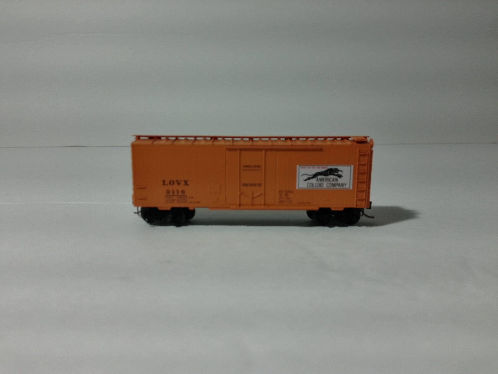 Micro Trains 21190 N Scale Boxcar American Colloid CO. #91161