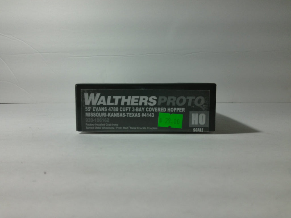 Walthers 920-106162 HO Scale 55' Evans 4780 CUFT 3-Bay Covered Hopper MKT #41433