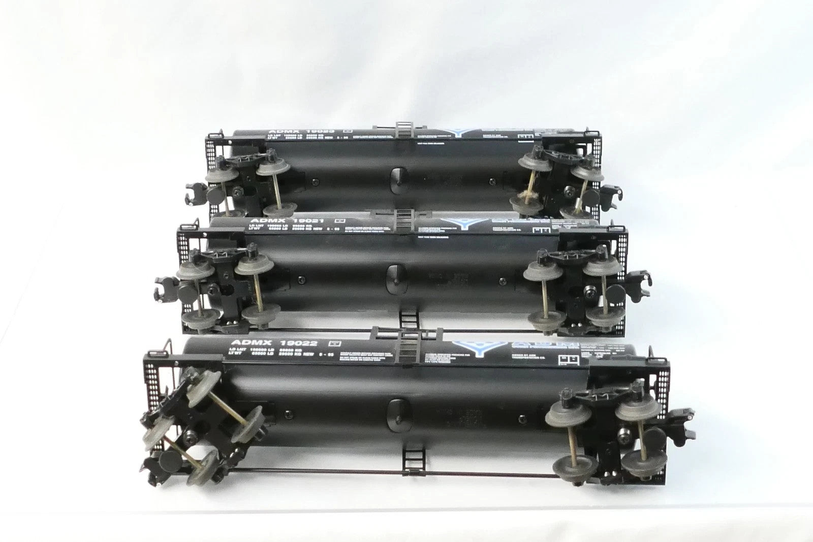 Lionel O Gauge ADM Unibody Tank Car 3-Pack - Used W/Box - #19021 #19022 #190234