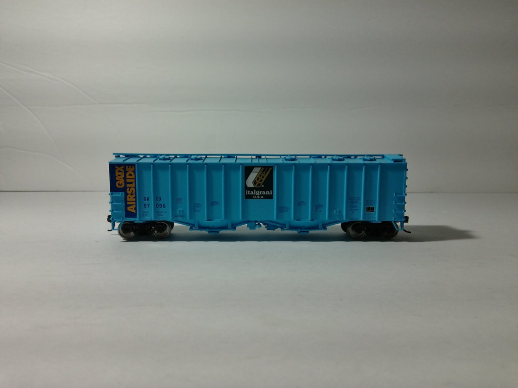Walthers 932-3724 HO Scale 50' Aireslide Covered Hopper GACX #563541