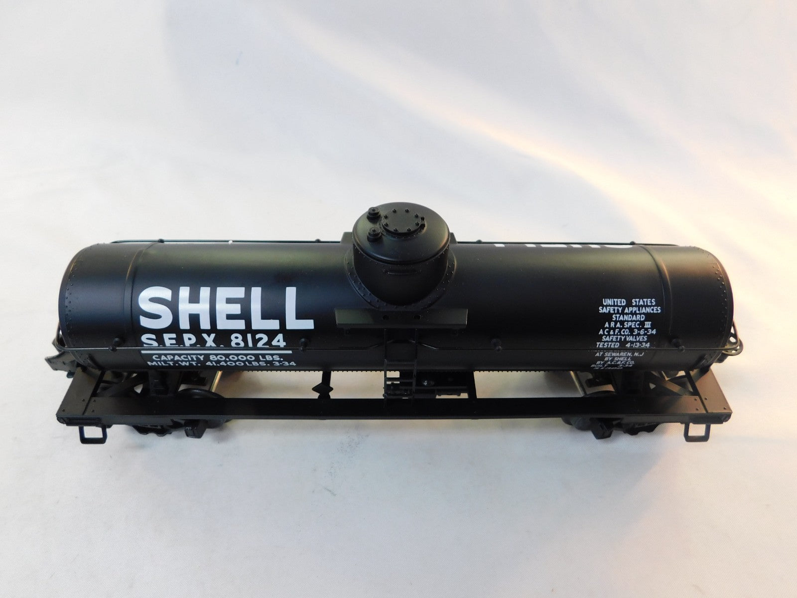 Lionel 6-51300 O Gauge Diecast Semi-Scale Single Dome Tank Car, Shell #81242