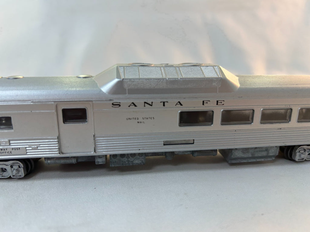 Athearn 2176 HO Scale RPO Car, Santa Fe, United States Mail, Railway Post Office1