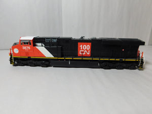 Walthers 910-20200 HO Scale GE ES44AC Evolution Locomotive DCC + Sound, CN #3876
